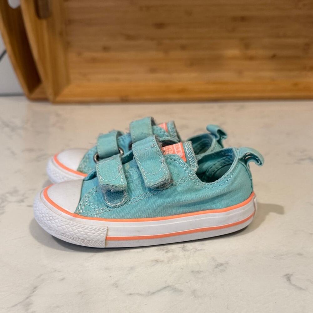 Converse Chuck Taylor All Star Toddler Shoes Bleached Aqua size 6 play everyday